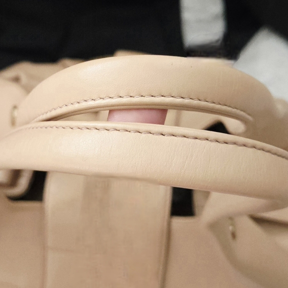 Authentic BVLGARI Chandra Ring Logo Nude Leather Sloutch Hobo‎ Tote Shoulder Bag - Picture 10 of 16